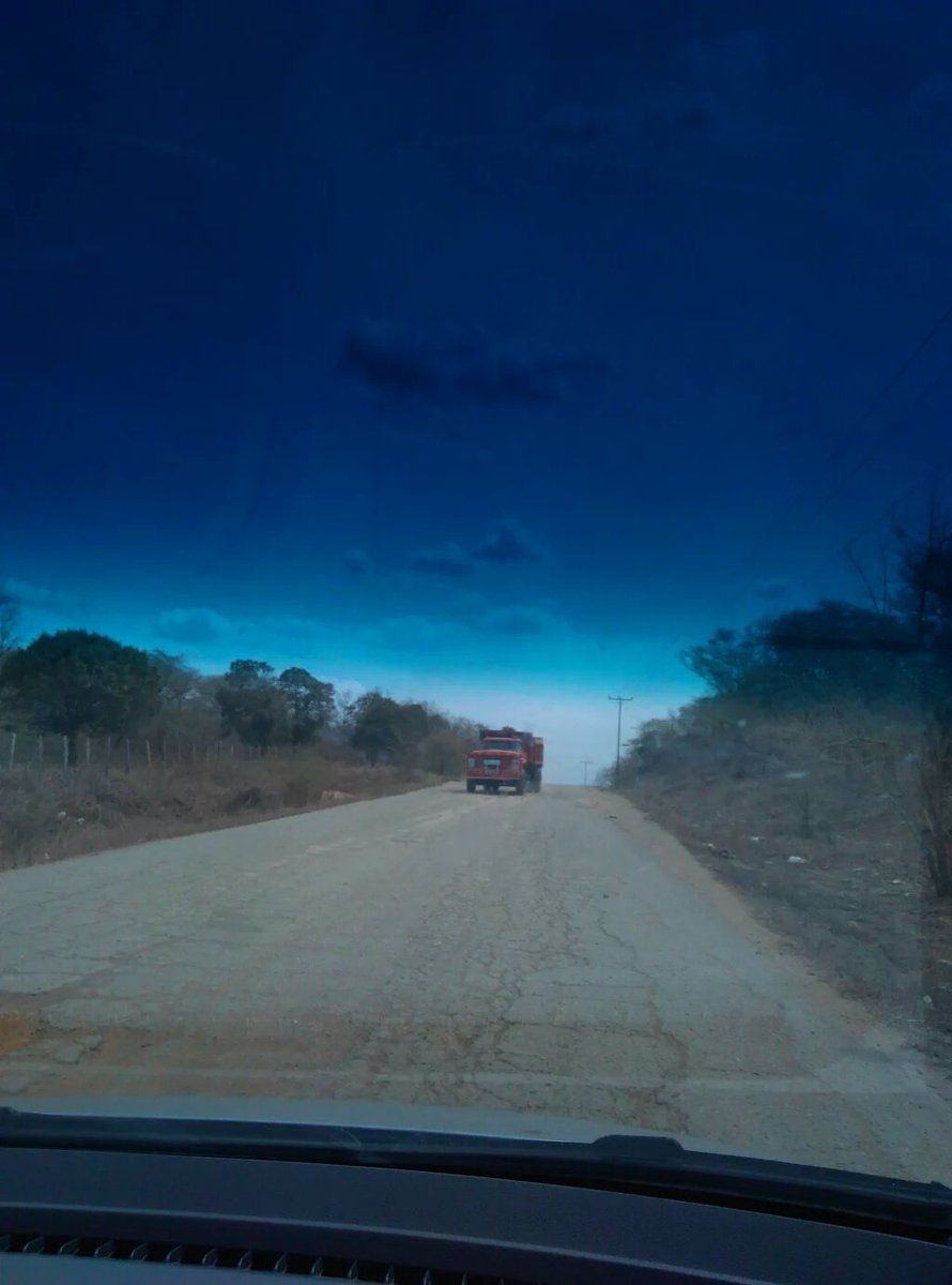 reportalo24's tweet photo. Vía @keinerpaez: Estado de la carretera Zaraza - Santa Fe. https://t.co/65Syo6aBsy #Guárico #Anzoategui
