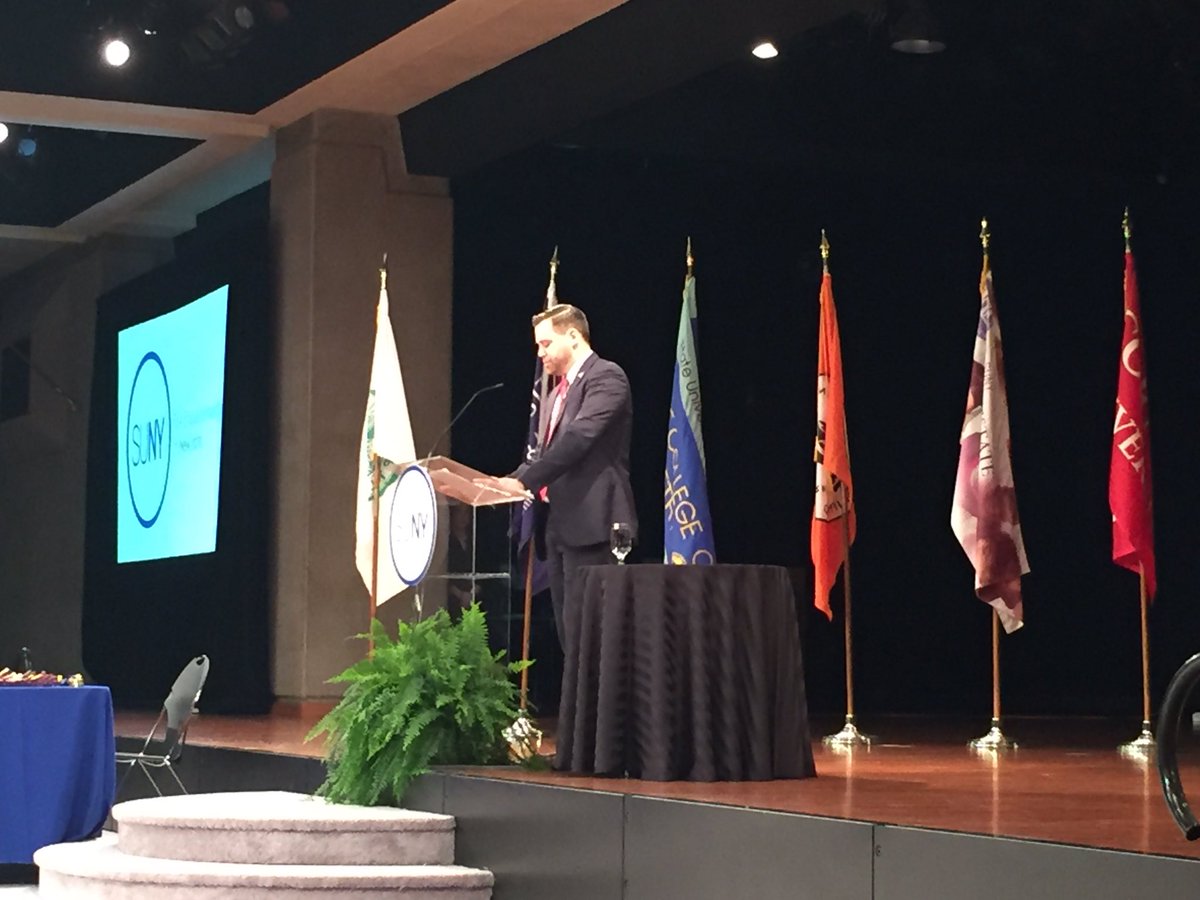 Spencerpv's tweet photo. @Tom_Mastro @sunysa addresses the Chancellor Award winners for Student Excellence! #SUNY #StandWithSUNY https://t.co/221ZQKQXS3
