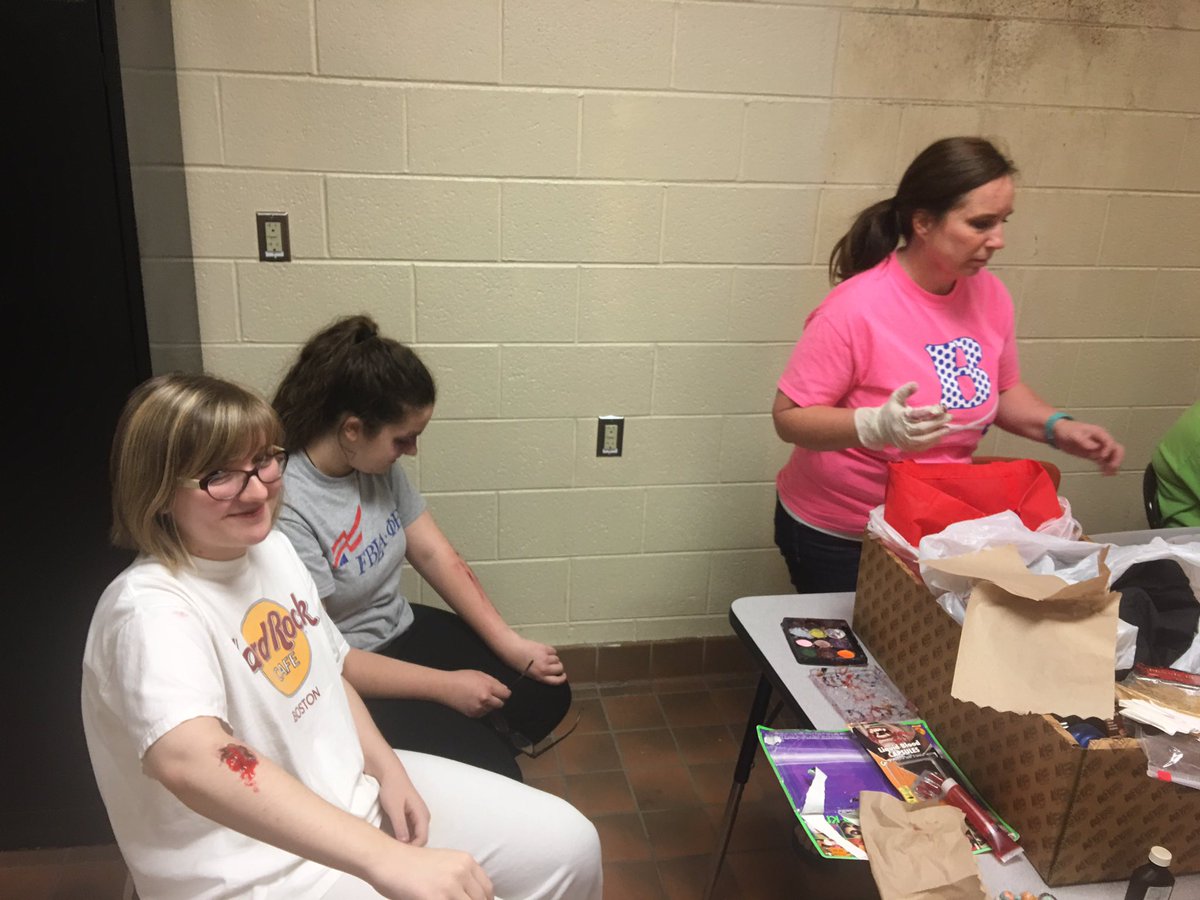 BeechDECA's tweet photo. @BeechHOSA and @beechtheatre students were a great help today @beechprp15 #DistractedDrivingAwarenessMonth https://t.co/FFoAWBBuUs