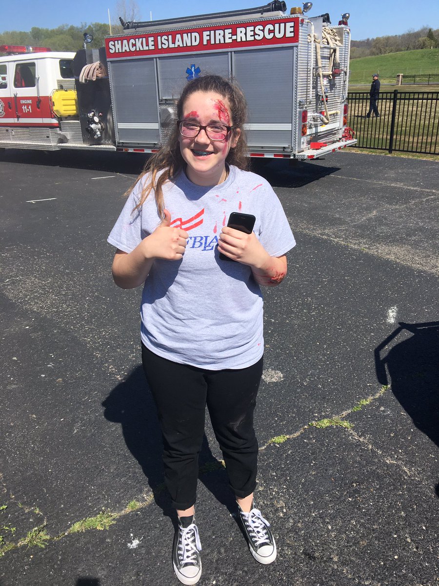 BeechDECA's tweet photo. @BeechHOSA and @beechtheatre students were a great help today @beechprp15 #DistractedDrivingAwarenessMonth https://t.co/FFoAWBBuUs