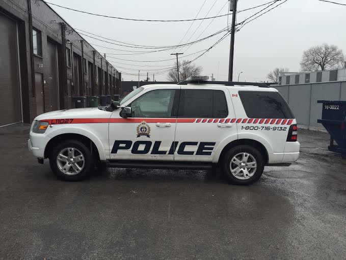 StudioGraphicsM's tweet photo. Revamping This Police SUV: Before

#graphicdesign #3mpreferred #Commercialwrapping
#design #branding #policework https://t.co/vItCdQ3tBF