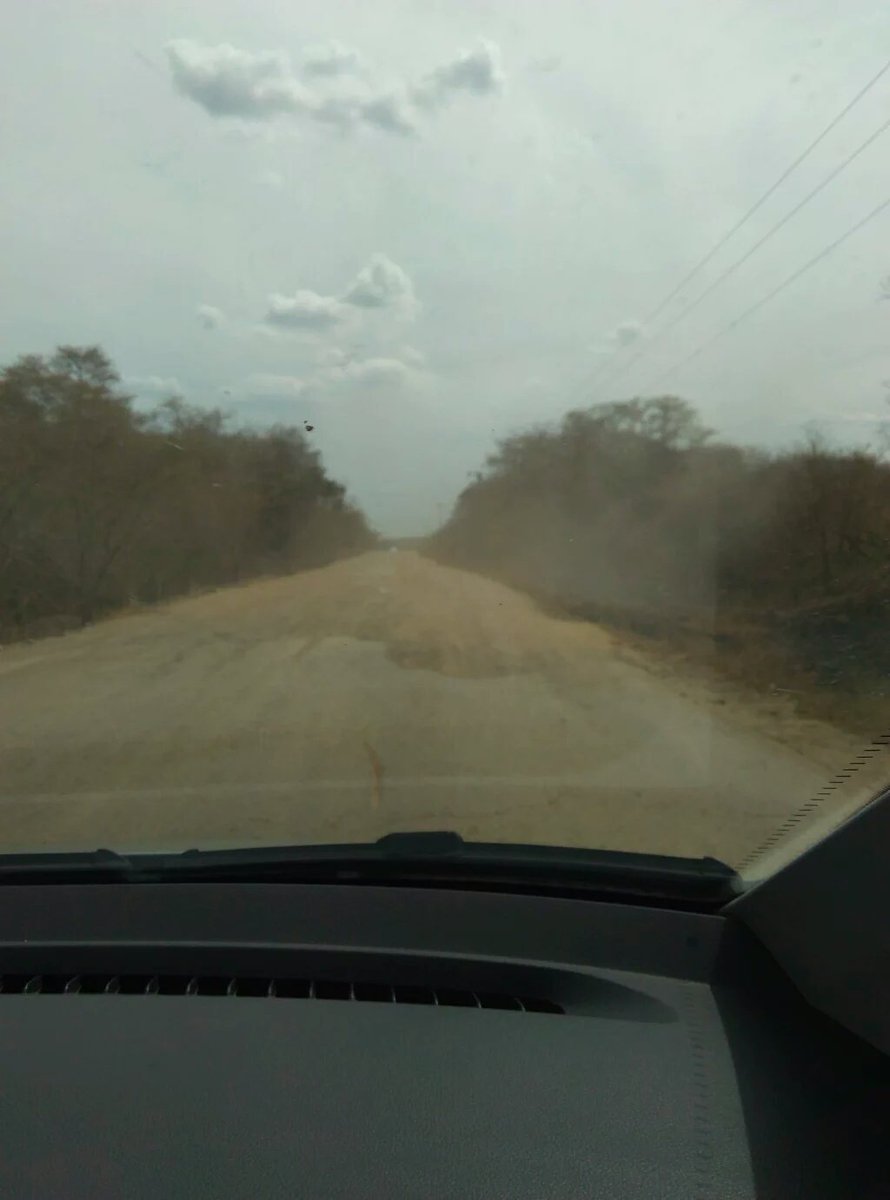 reportalo24's tweet photo. Vía @keinerpaez: Estado de la carretera Zaraza - Santa Fe. https://t.co/65Syo6aBsy #Guárico #Anzoategui