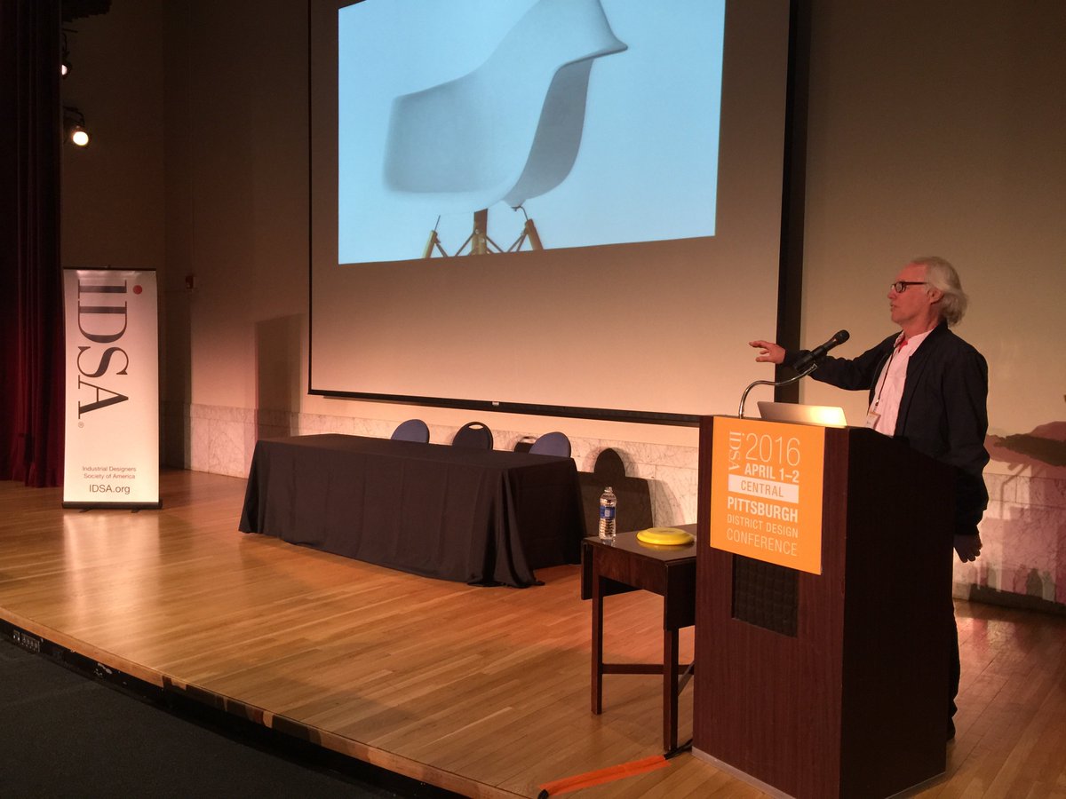 jeevakbadve's tweet photo. Tucker V. FIDSA : talking about "Beautility" and the importance of it @idsa #cddc16 @SundbergFerar @TViemeister https://t.co/gD4UMk37iz
