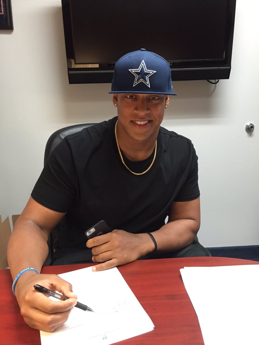 The deal is done for <a href="/Sack_Religious/">Jack Crawford</a> to return to Dallas. #CowboysNation