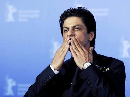 mogavivek111's tweet photo. For FAN @iamsrk 
#10DaysForFAN https://t.co/efMZ6f48M2