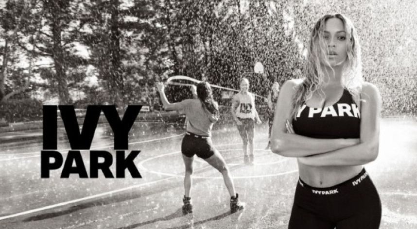 ¿Te animas a jugar al pádel con Beyoncé? goo.gl/KA8e5u #ModaPádel