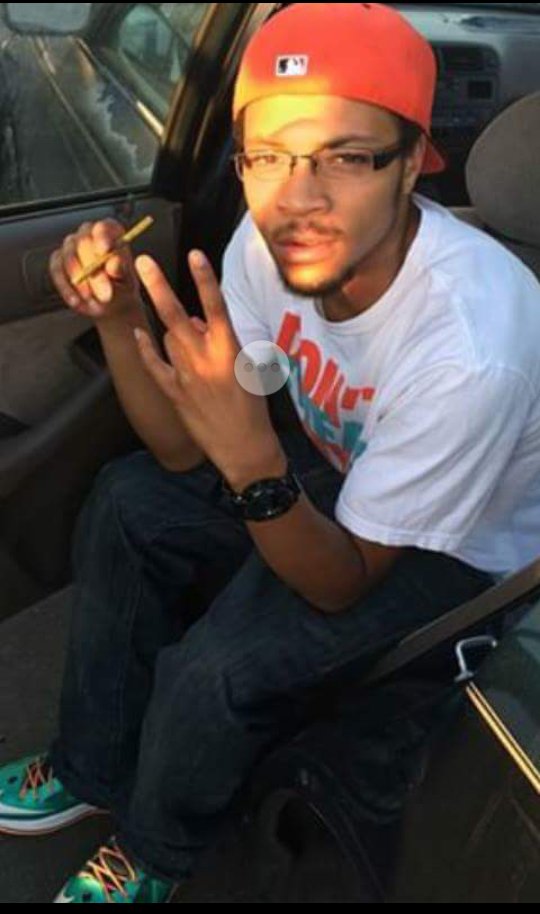 Burr for my brother bra i love you bra I know you in a better place , than being down here in this hell hole https://t.co/qweCQu0ced