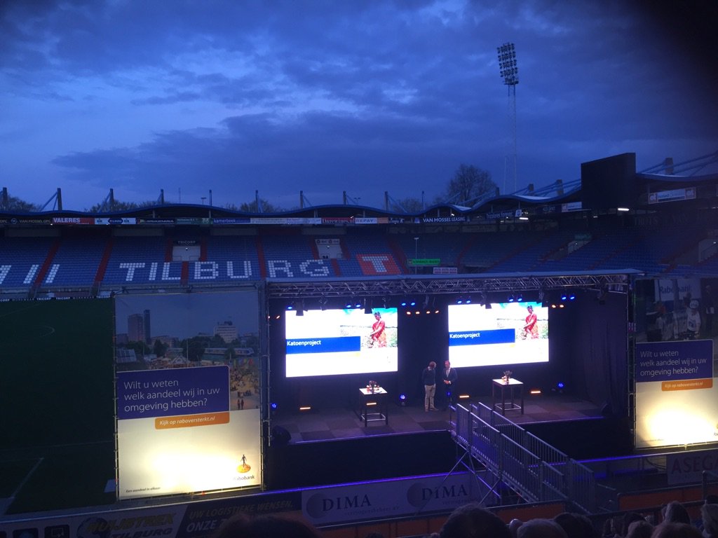 Wow#Rabobank Tilburg 1400 gasten,wat een verbondenheid,ik ga mijn best doen, maatschappelijk verbeterend ondernemen!