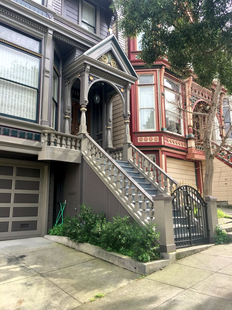 moshpitref's tweet image. Jerry's House.