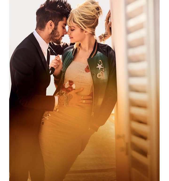 AlwaysInMyMusic's tweet photo. Queste foto sono meravigliose,
ma mi piacerebbe che al posto di Gigi ci fosse Perrie...
Zayn e Gigi. https://t.co/wXQapidrNm