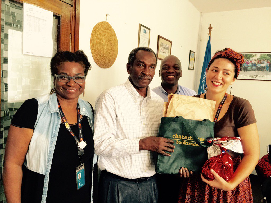 hashina_b's tweet photo. Farewell @AoifeSpengeman #UNV #Zanzibar @KSMT @UNFPATanzania @UNFPA_ESARO @UNFPA https://t.co/Le1N2wocRy