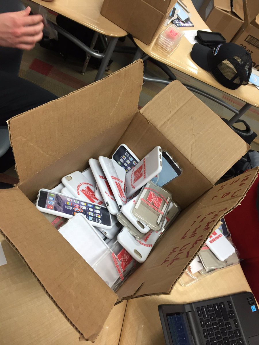 Scope_Co's tweet photo. 6 CASES ARE NOW IN STOCK 10$ GET YOURSELF SOMETHING NICE #operations https://t.co/exsuUXMWsF