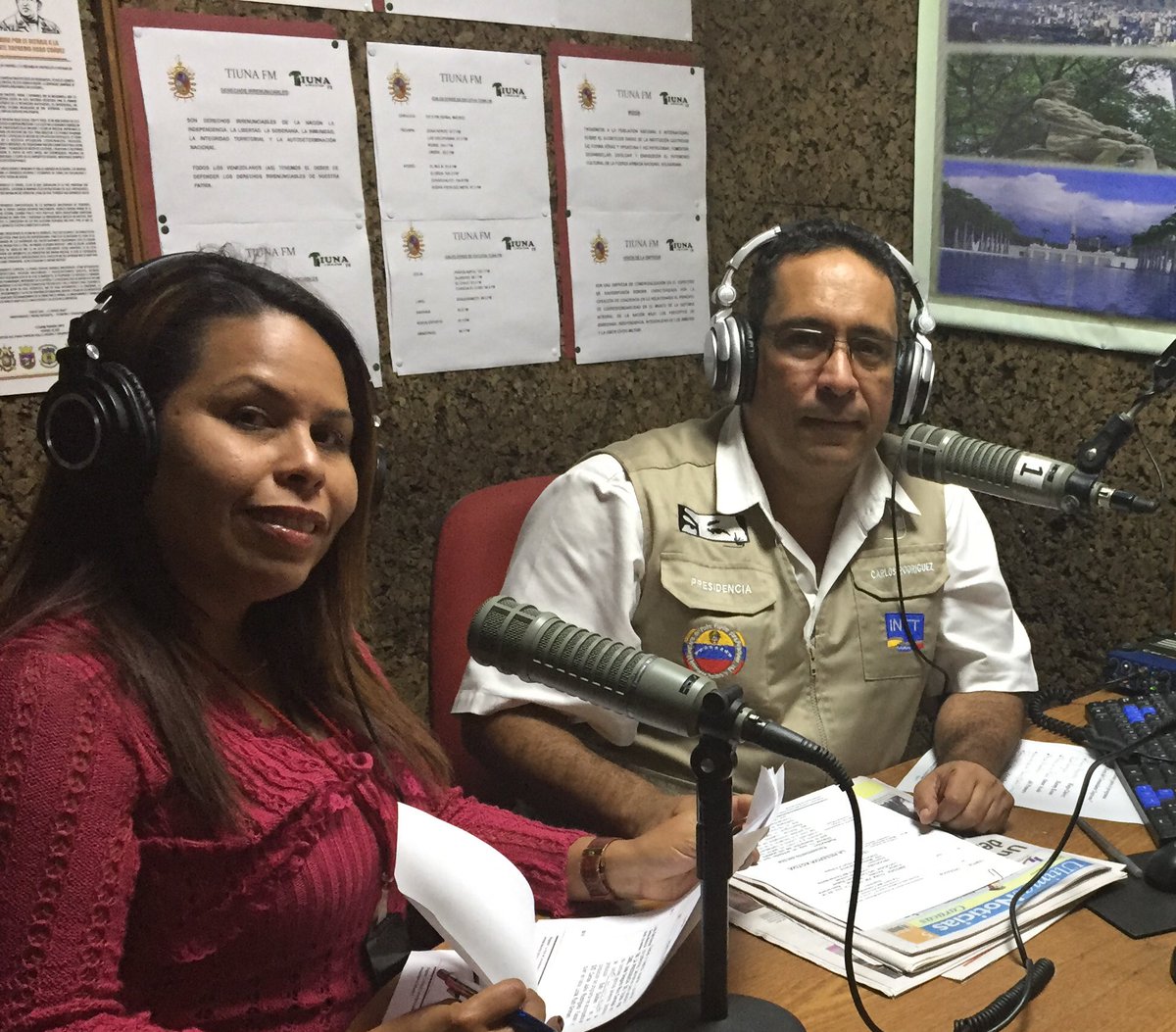 INTTRADIO's tweet photo. Ya está al aire el programa "La hora del comandante supremo" sintonízalo por @RADIOTIUNAFM https://t.co/6dW23swLiz