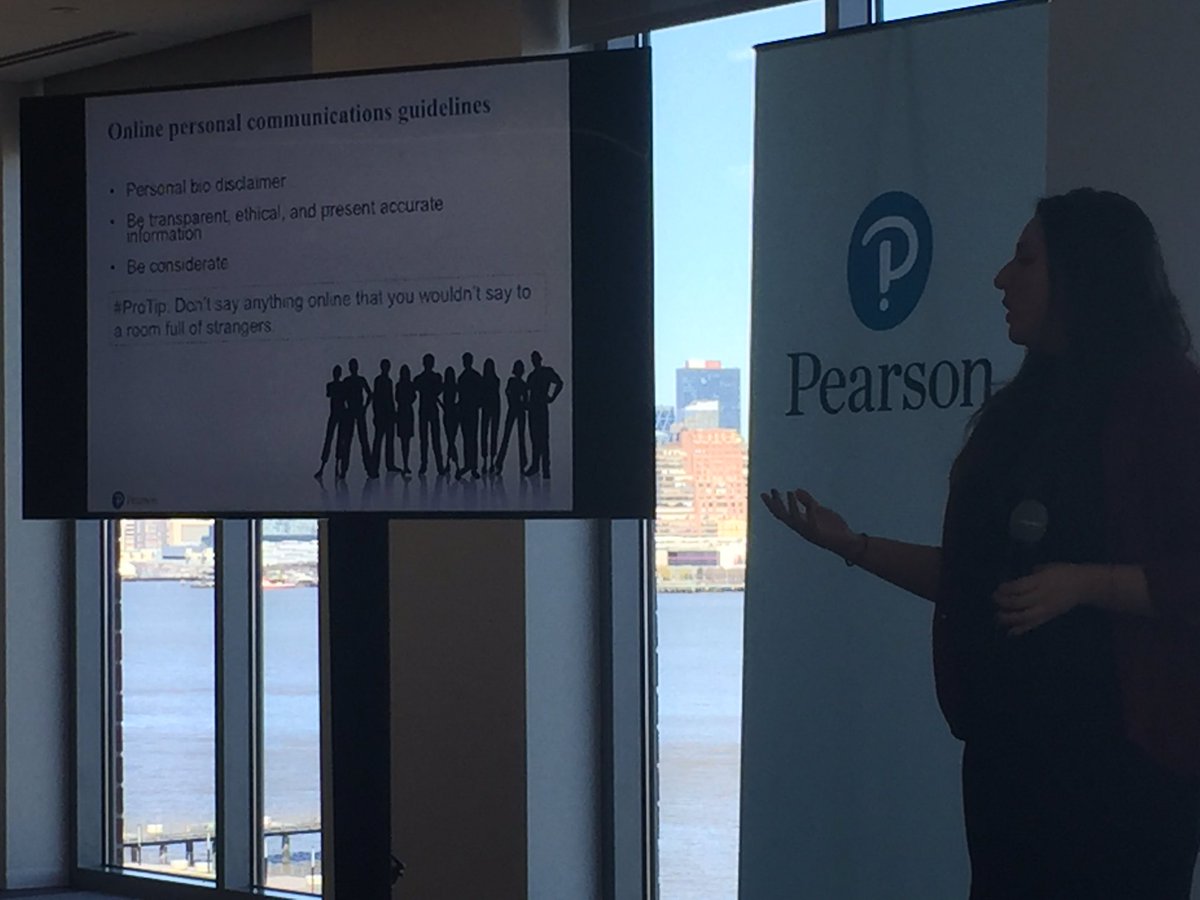 AshleyPDeLuca's tweet image. . @jenn_rosenthal reminds us we are part of real conversations on social media #protip #notrobots #BrandAdv16