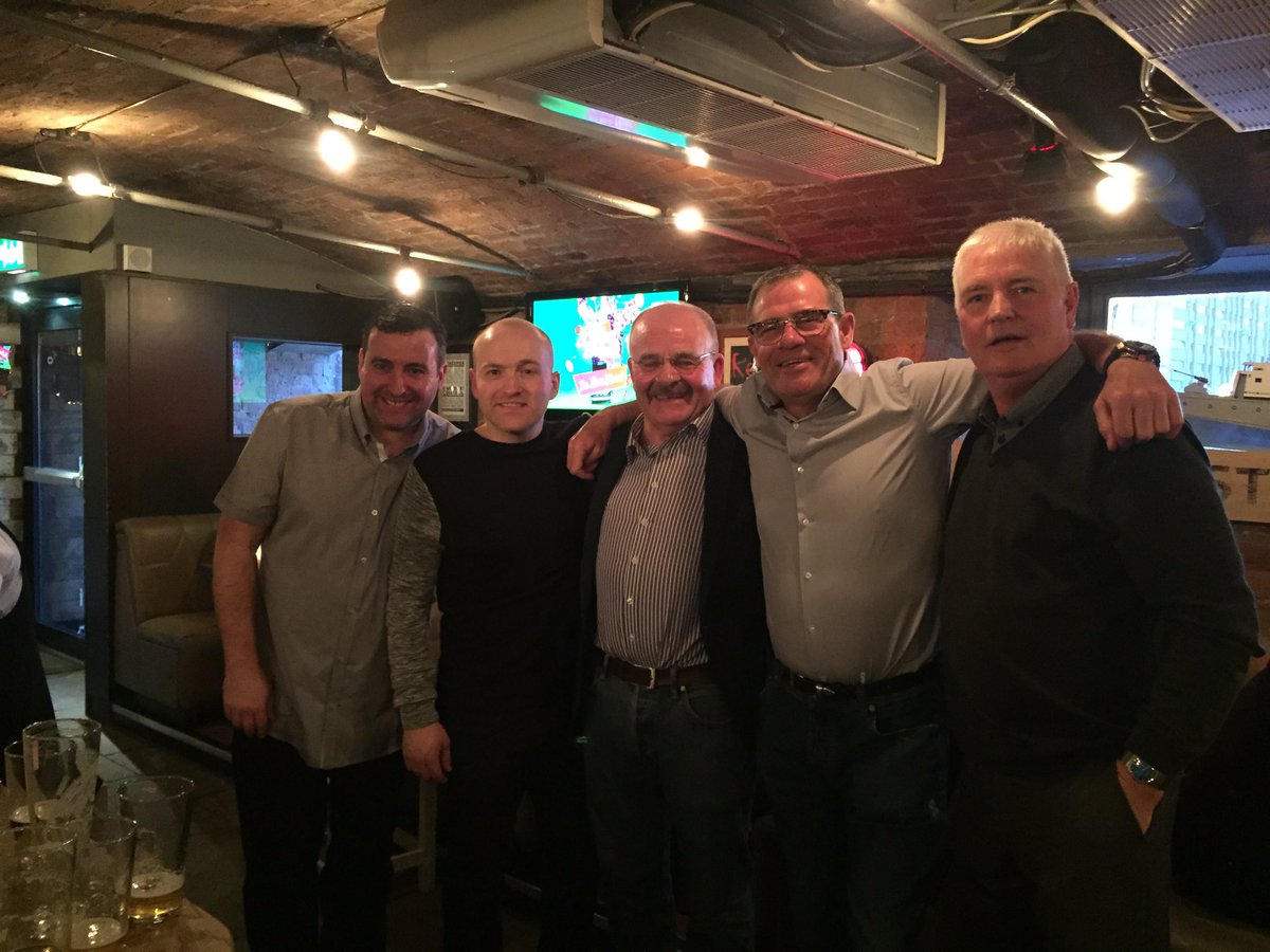 liver81ant's tweet photo. Here's to a belter night, boss to have the Legend in the middle back out with us #BillyM https://t.co/f7zs86BwbW