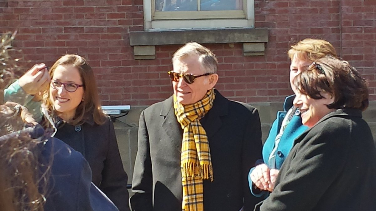 .<a href="/gordongee/">E. Gordon Gee</a> and Provost McConnell at time capsule opening #125Years #WVU