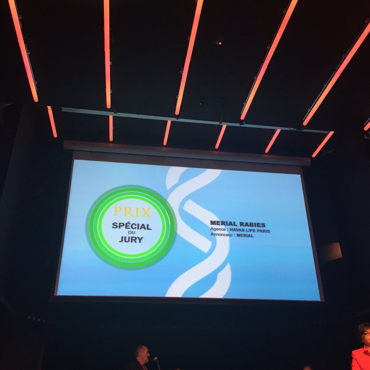 La rage l emporte ! Prix spécial #empreintes2016 <a href="/MerialFR/">MerialFR</a> <a href="/HAVASLifeParis/">HAVAS Life Paris</a> et pensée à sa présidente  <a href="/AACClive/">AACC Live</a>