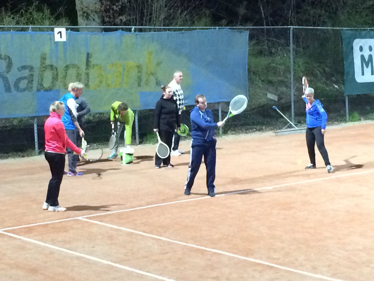 De eerste sessie gratis tennislessen!