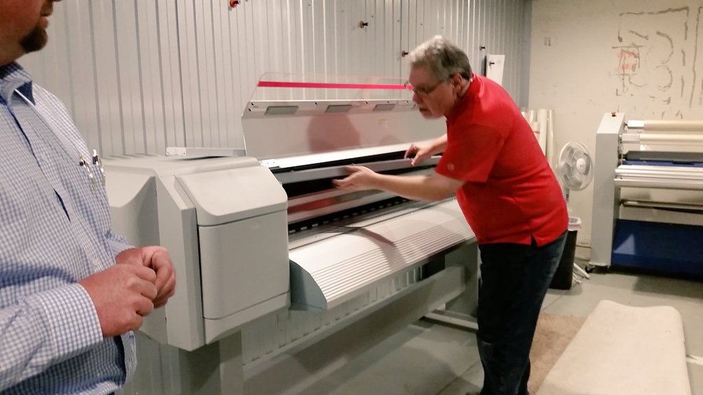 WyomingSigns's tweet photo. Introducing new equipment! https://t.co/m1mSyfOIg0