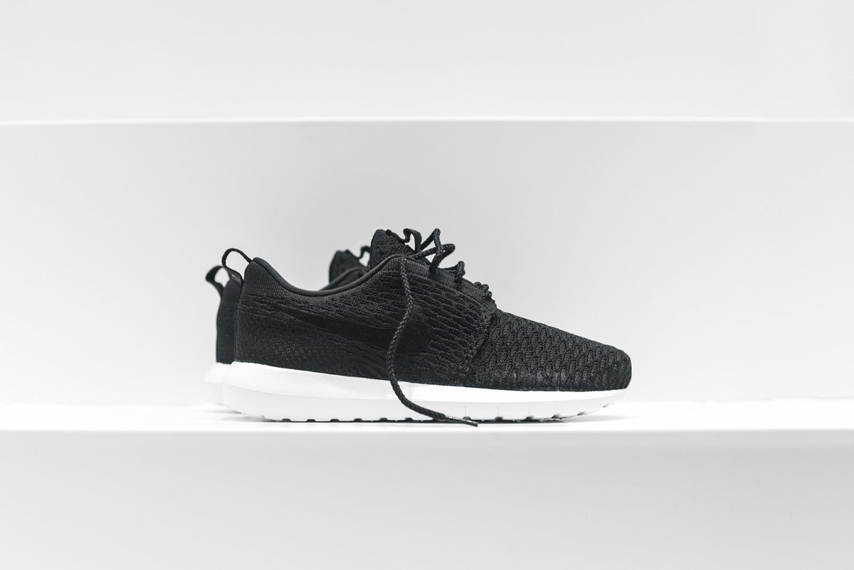 KITH's tweet photo. Nike Roshe NM Flyknit Pack https://t.co/gXqkKJy7dX https://t.co/uQb1JAocNx