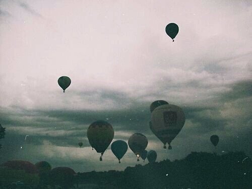 TheEnd_Grey's tweet photo. #indie #grunge #vintage #alternative #rock #photography #retro #balons #pastel https://t.co/vFx6At4Cwf