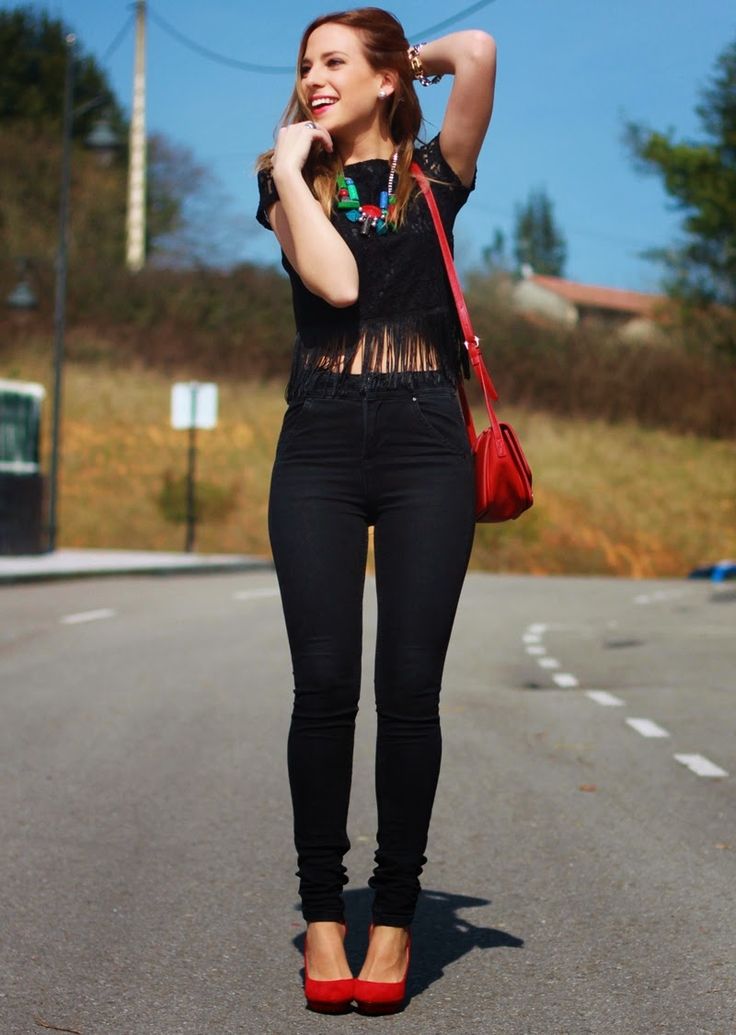 WhiteRoseBlog's tweet photo. Los flecos son una de las tendencias en #moda de esta primavera. #fashion https://t.co/EQkeHLtYO3