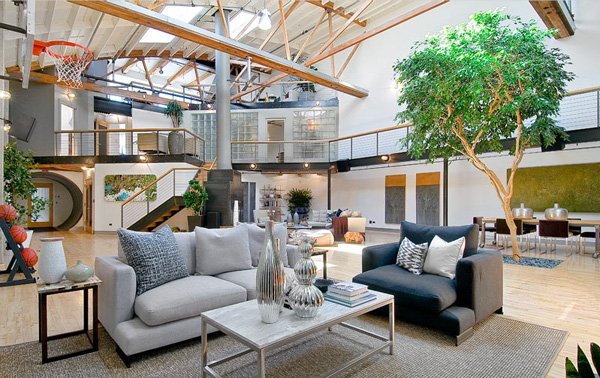 OneKindesign's tweet photo. Most incredible loft space in SoMa https://t.co/qBgyzxU6xf https://t.co/kyaqqfqZrw