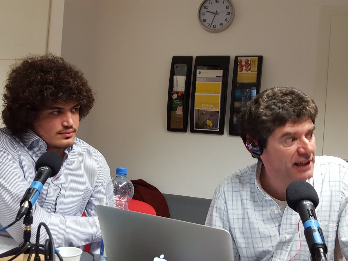 podcastscience's tweet photo. https://t.co/f8DwMVHFMu #ps256 le Prof Maggiore interviewé par @SamuelGolly parle des #OndesGravitationnelles https://t.co/tHZqdurHMC