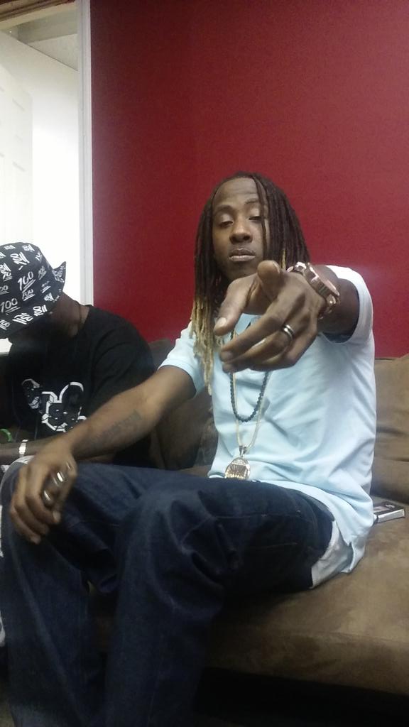 J_Lew_SelfRich's tweet photo. #TwistWunn #SelfRich #Squad #Music #In #Progress https://t.co/V4qTrAZfC1