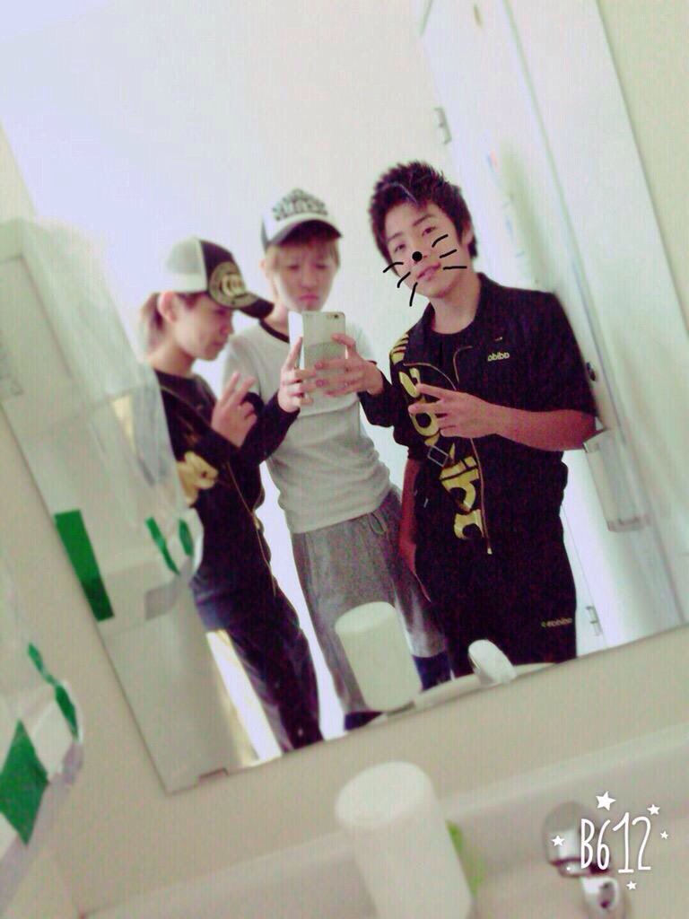hiroto59291355's tweet photo. フォロワー増やしたいからタグします！
#大阪人RT
#10代RT
#単車好きRT
#こいつ誰やねんRT
#仲良くしてくれる子RT
#絡みたいRT
みんなRTお願いします！
気になったらフォロー返します！(^-^)/ https://t.co/oVZ8RdoIEs