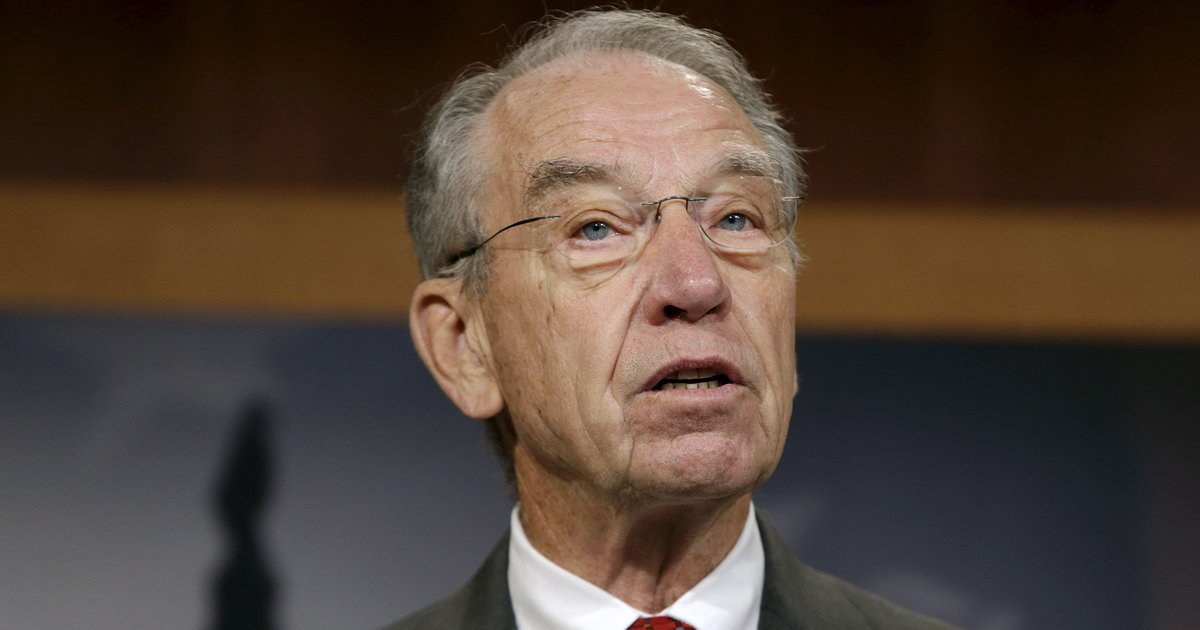 HuffPost's tweet photo. "Good people don't smoke marijuana," senator says during anti-pot hearing https://t.co/DXJwIO27MX https://t.co/10ta9BBQ9Z