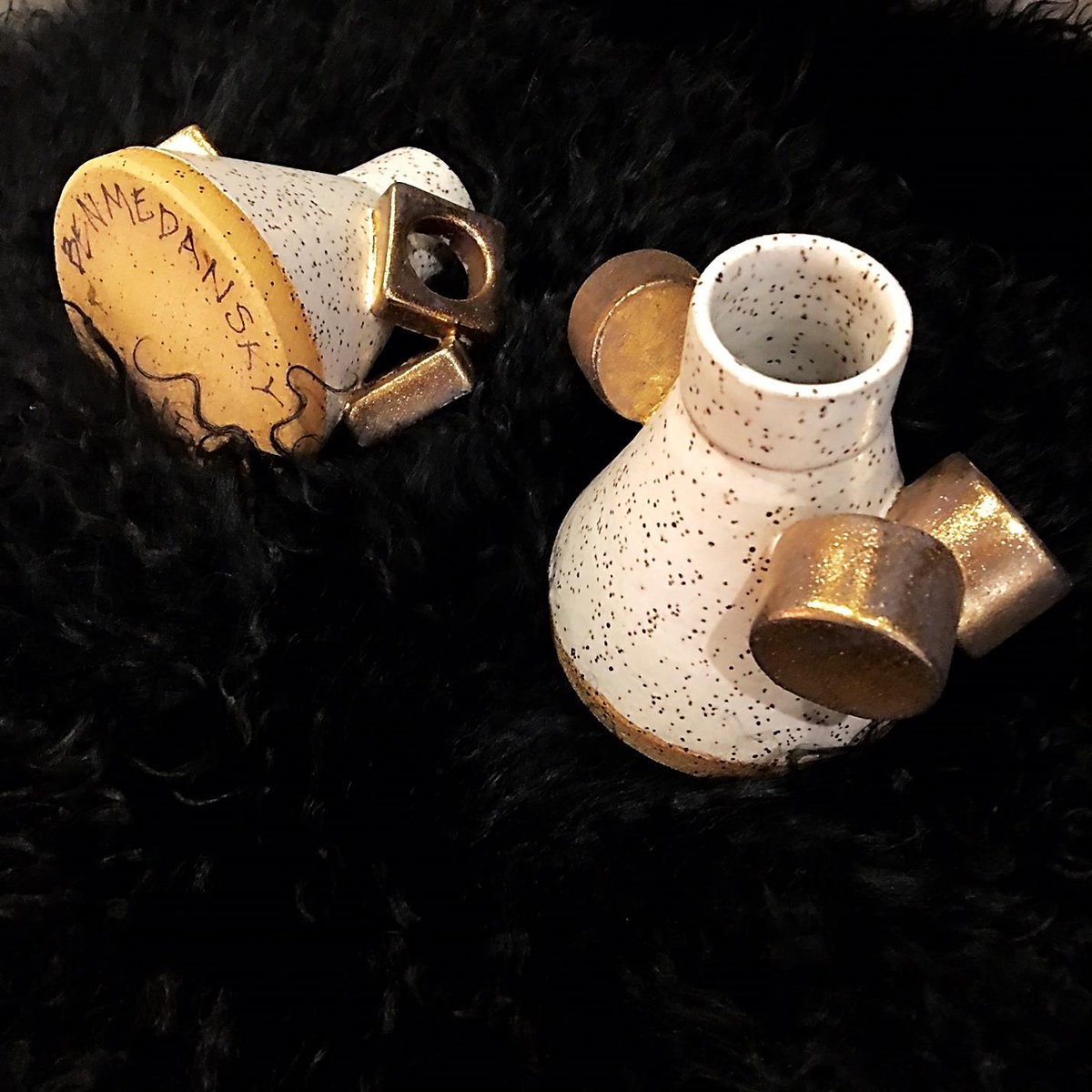 carriehaydeninc's tweet photo. Love #BenMedansky's bud vase!  Just in time for spring blooms!  Visit our showroom to purchase... https://t.co/CrqPSINyU7