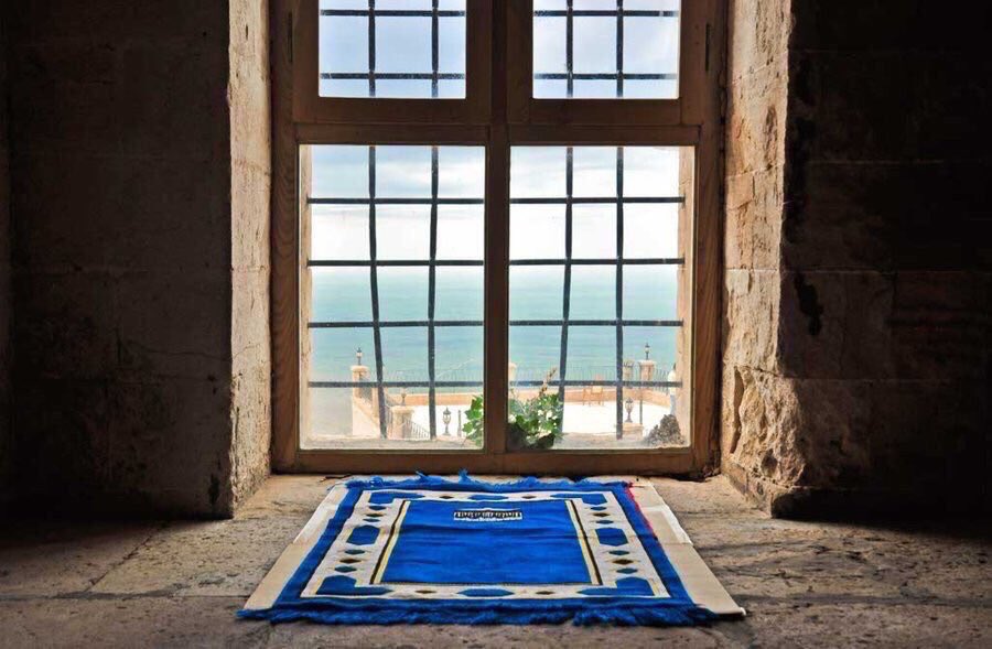 Fekrah1_'s tweet photo. "وَمِنْ حَيْثُ خَرَجْتَ فَوَلِّ وَجْهَكَ شَطْرَ الْمَسْجِدِ الْحَرَامِ" https://t.co/Qw04fIsZGe