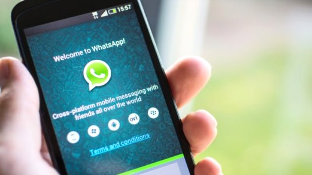 TeknoClicks's tweet photo. #Whatsapp Artık Çok Daha Güvenli ! Mesajlarınız Şifreleniyor https://t.co/pbOLFEXqkM https://t.co/wosxNSF0zT