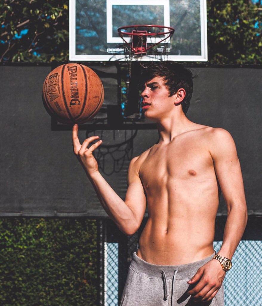 HayesGrier's tweet photo. https://t.co/AdNdXpVMBF