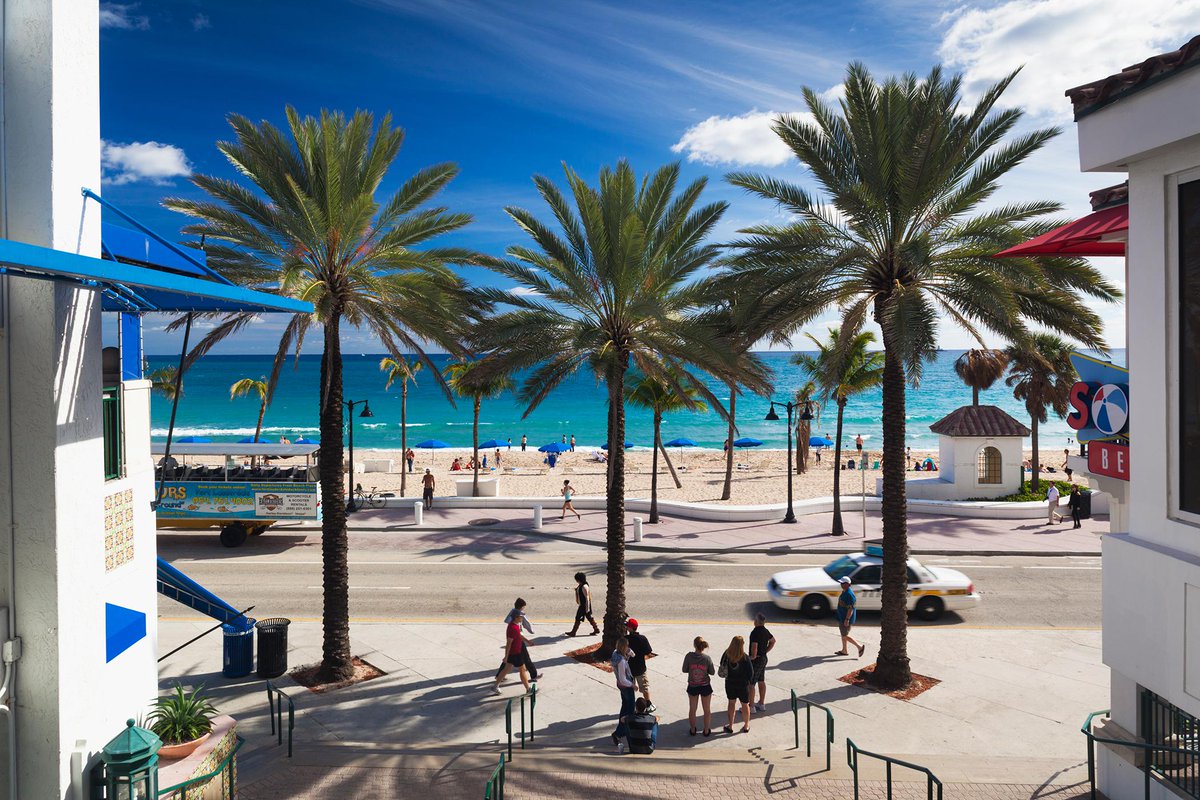 Wrapped in a Cloud tweet media