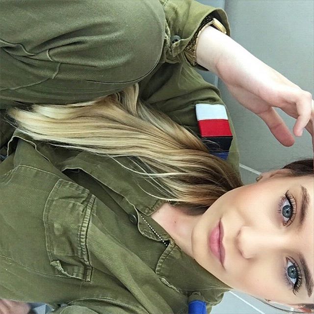IsraeliBeauties's tweet photo. Israeli soldiers Ig: danielle_fraiberg https://t.co/mijWgWxfY1