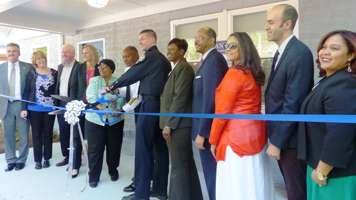 CityofAtlanta's tweet photo. New home-buying program for @Atlanta_Police reduces blight and increases police visibility in Atlanta neighborhoods. https://t.co/hJxYero6CB