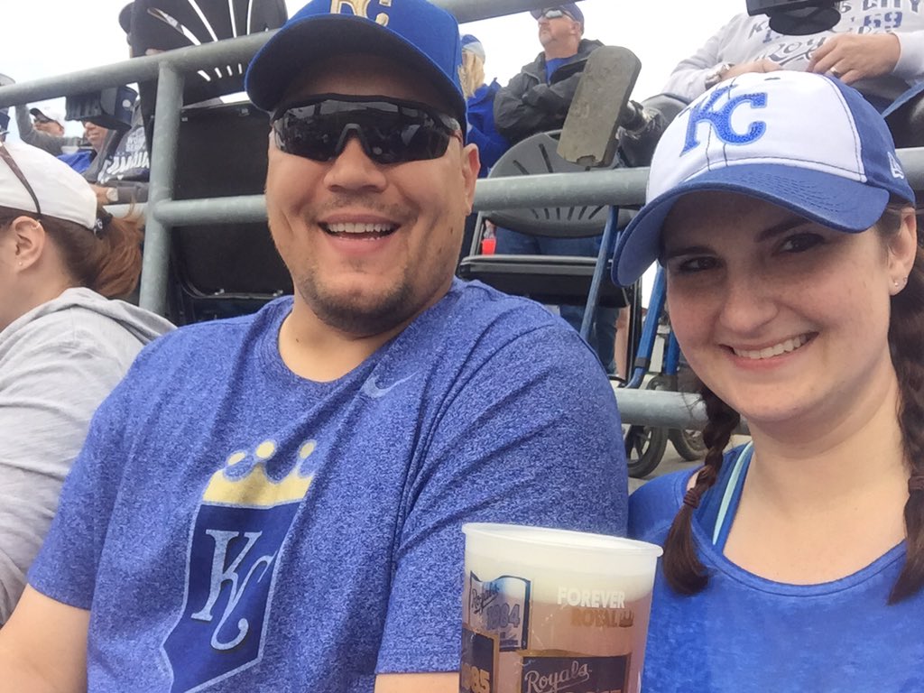 Susistopher's tweet photo. Opening day at #thek! Go royals! #royalssocial https://t.co/gM8jnH0slj