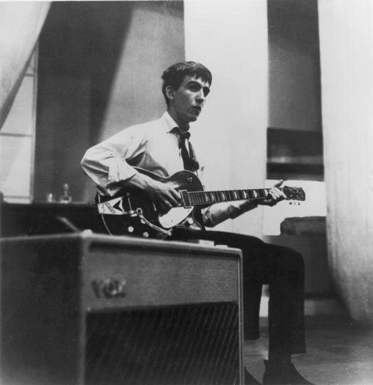 George Harrison on Twitter: "George @AbbeyRoad in 1962 with his first  @VOXamps, a tan #AC30, and his @GretschUSA #DuoJet.  https://t.co/ZPm43tTrz5" / Twitter