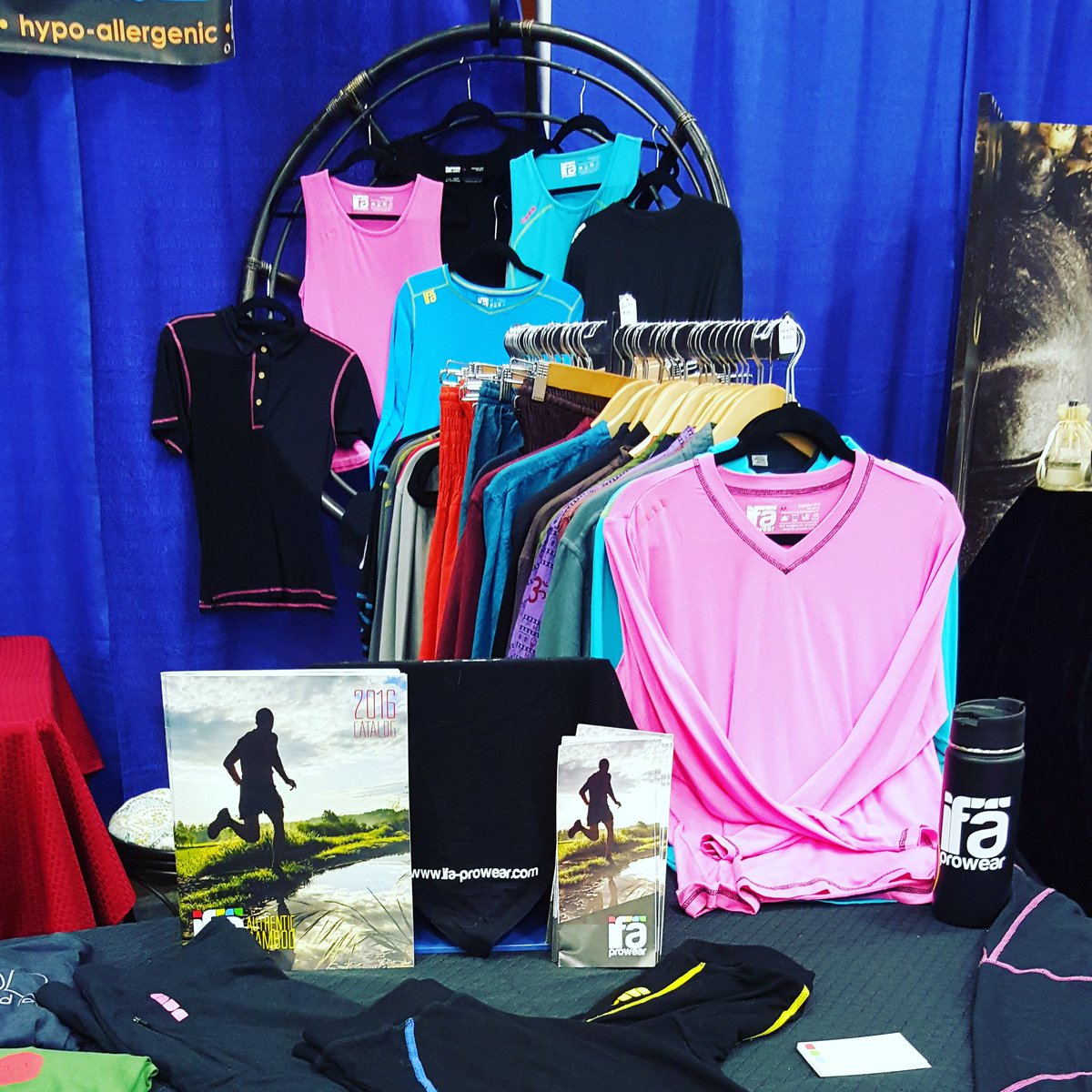 YourTruBamboo's tweet photo. Great time at the #mindbodyspiritexpo in #Portland. We met Kindness @HigherLoveLLC . Thank you for your #kindness https://t.co/m9PfTh258N