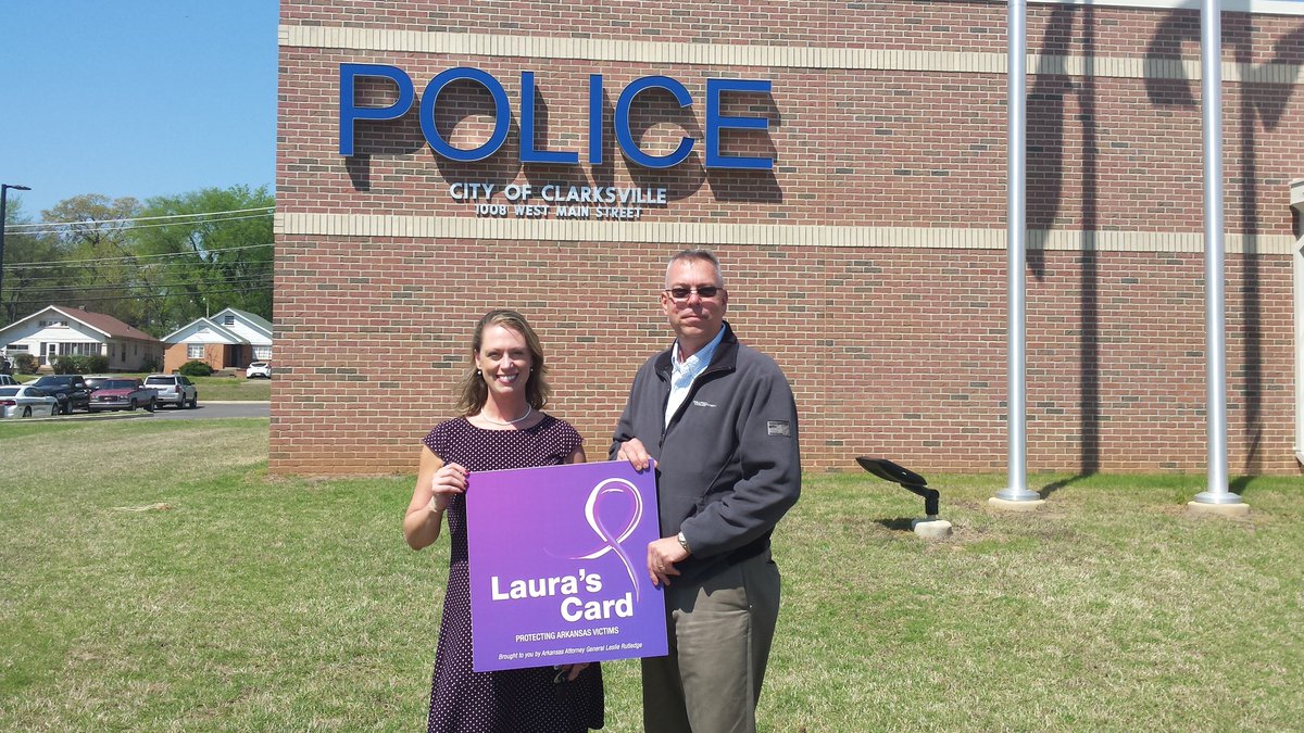 The Attorney General’s Public Affairs Director Cindy Murphy at the Clarksville Police Department today! @AGRutledge