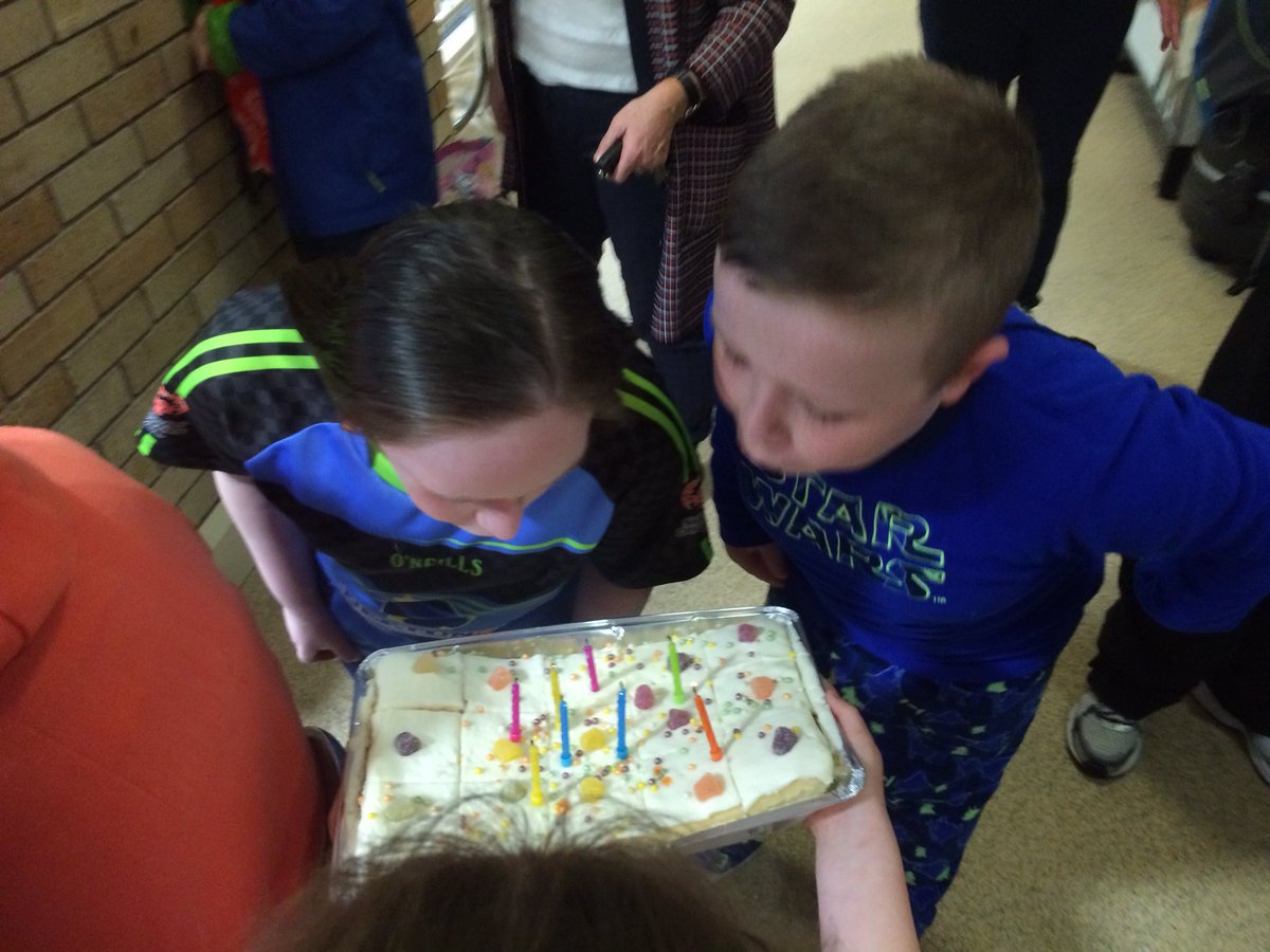 NeptunesSOC's tweet photo. Back to training tonight after the Easter break!! Lovely cake after training for Caoimhe &amp; Neil's birthdays ☺️🎉 https://t.co/5aGP0jwqkX