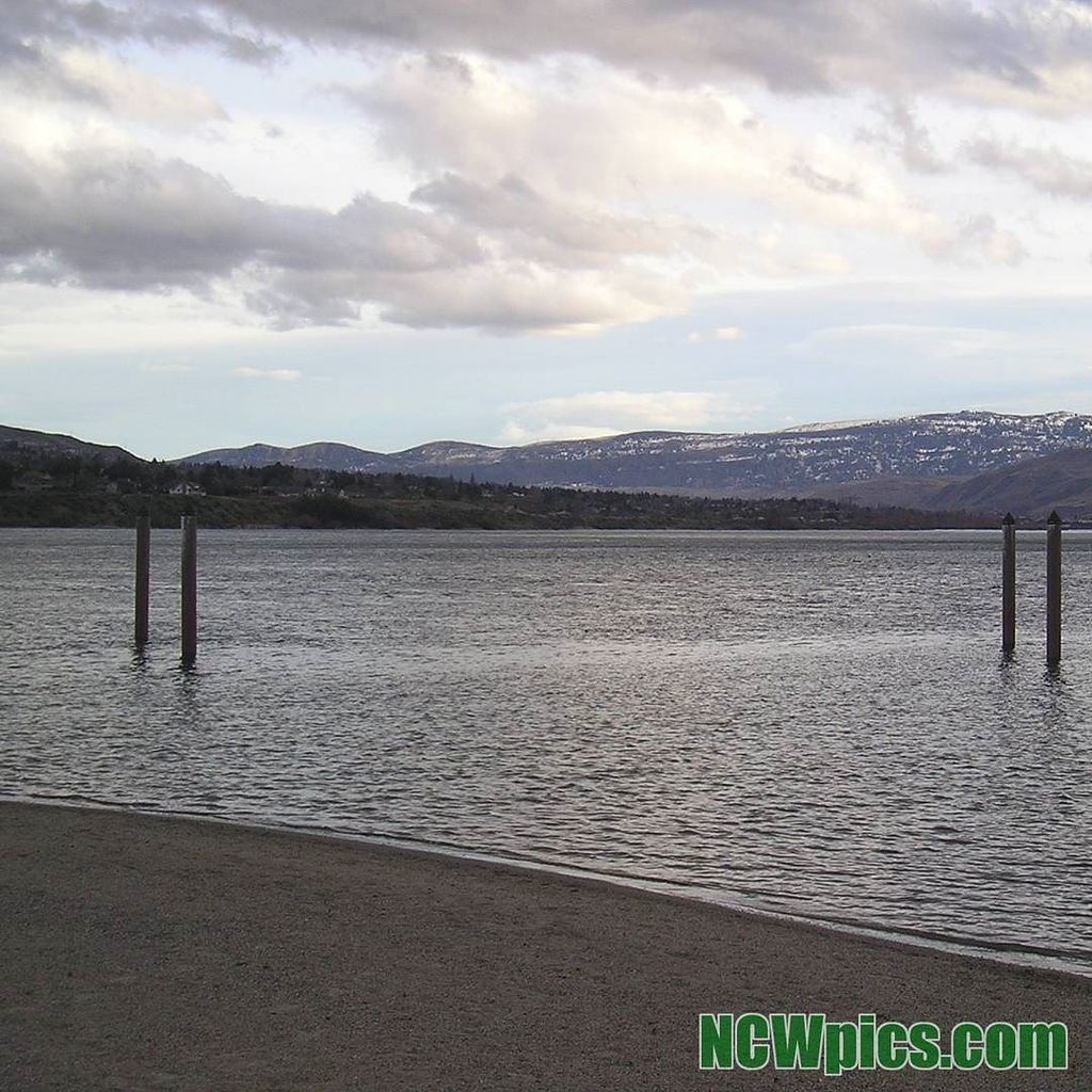 ncwpics's tweet photo. Spring at #ConfluenceStatePark on the #ColumbiaRiver in #Wenatchee. #ncwpics #travel #swim… https://t.co/IPHD06ZYV1 https://t.co/cYhduDLUPD