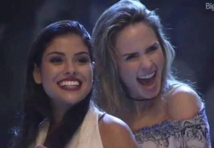 anapaularenault's tweet photo. Mutirão começando! O anterior deu + de 300 mil! Quero ver o LACRE! Volto as 19h pra contar! Bjs, Cida! #MunikCampeã https://t.co/Yyr8VZJRg9