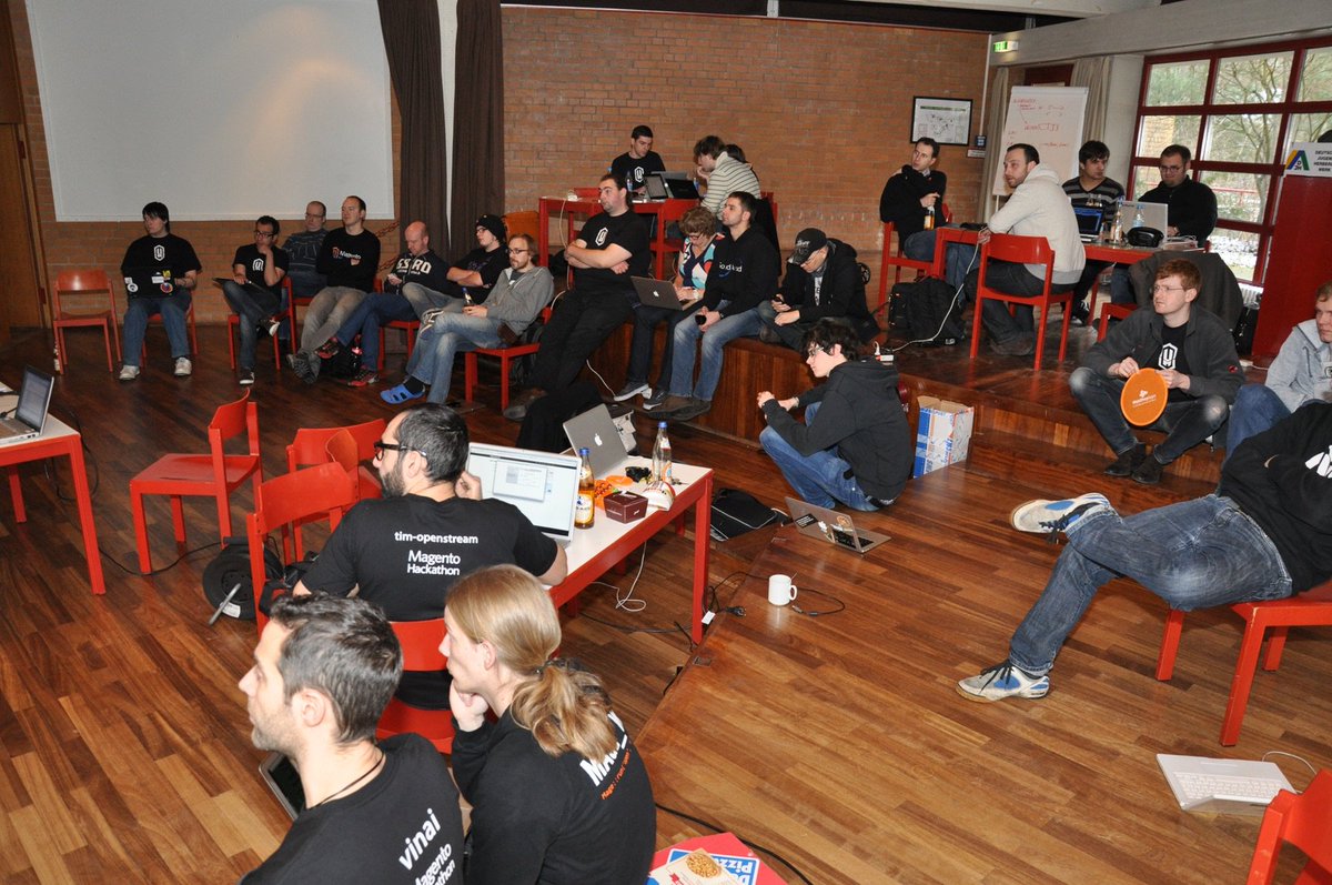 Fabian_ikono's tweet photo. #MagentoMoment #HackathonBerlin https://t.co/oZFZtLFhDJ
