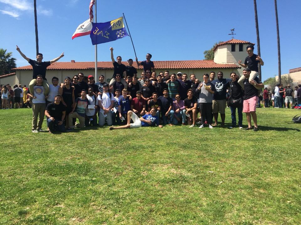 Welcome our Spring 2016 Rush class 🎉💃🏽