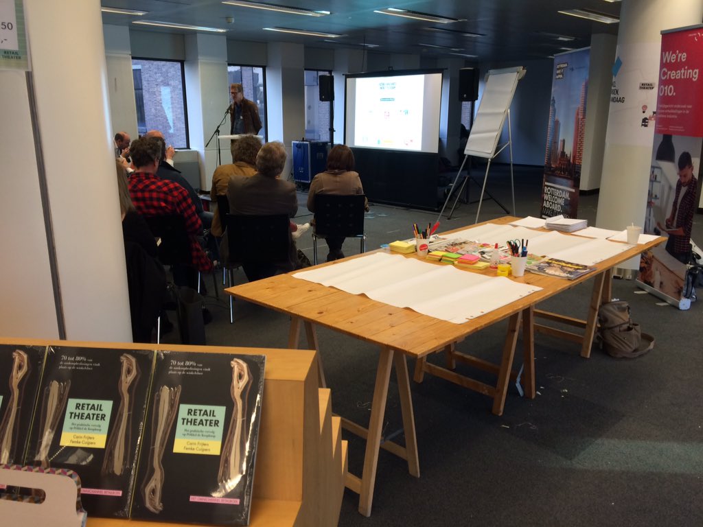 Een avond vol retail inspiratie #retailinnovatie010 met <a href="/Retail_Theater/">RetailTheater</a> <a href="/RdamFestivals/">Rotterdam Festivals</a> <a href="/hsrotterdam/">Hogeschool Rotterdam</a> @RdamBinnenstad