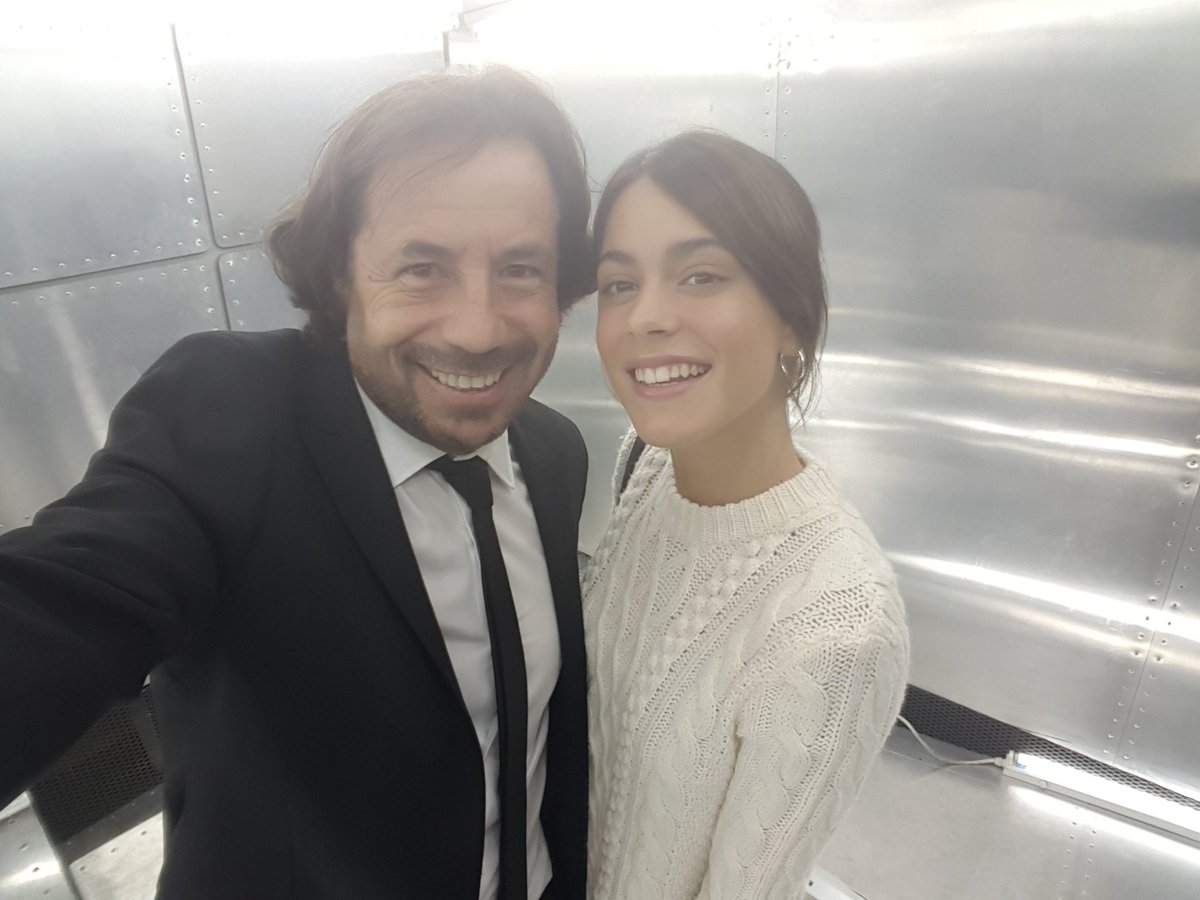 RickySarkany's tweet photo. Una amiguita muuuuy linda nos vino a visitar hoy ♡ @TiniStoessel https://t.co/VicrLAK5Cp
