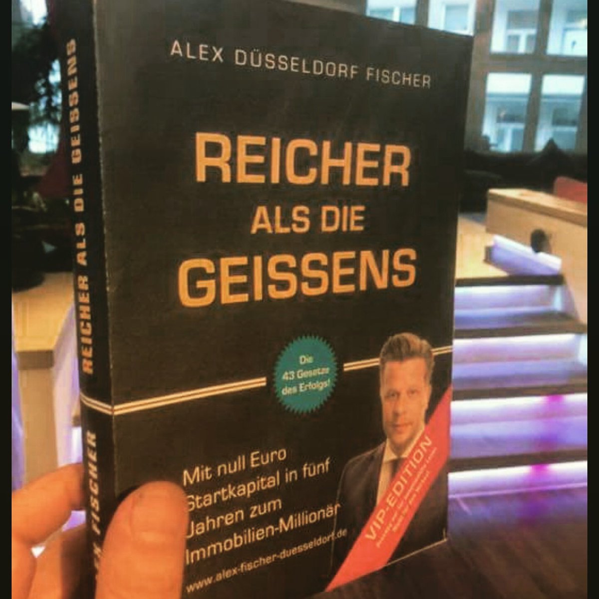 SupportFischer's tweet image. Hallo Immobilienfreunde, wollt ihr auch das kostenlose Buch von Alex fischer?
game.alex-fischer-duesseldorf.de/buch?kid=90FH8
Hier der Link!